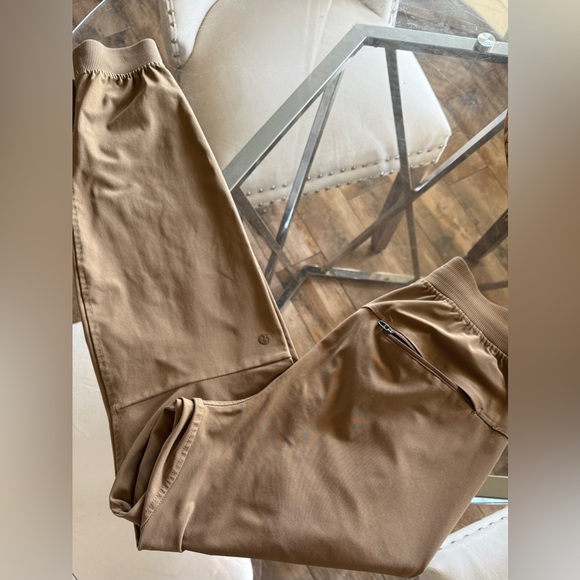 lululemon athletica Other - Men's Tan  lululemon Jogger Pants‎